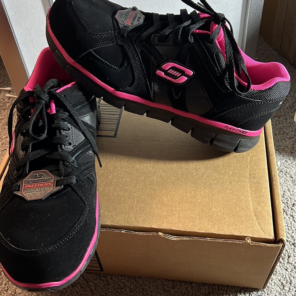 Skechers Women us size 10 shoes